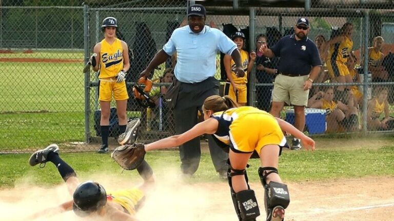 Teknik Dasar Permainan Softball Yang Harus Dikuasai