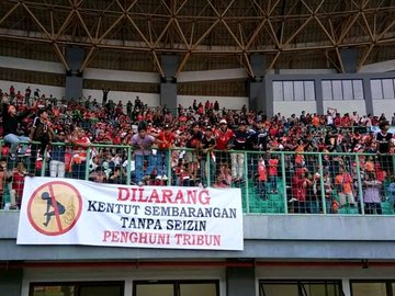 Spanduk Suporter Bola Keren