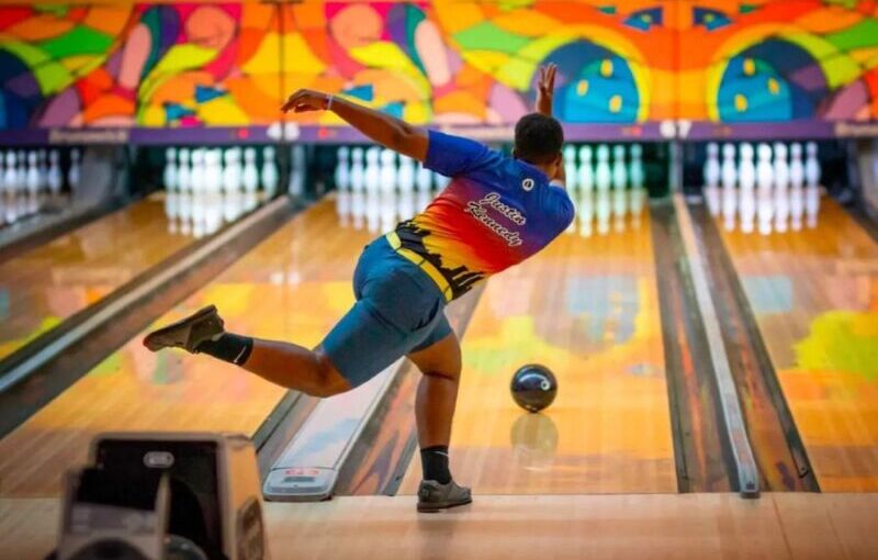 Mengenal 5 Peralatan Penting dalam Dunia Bowling